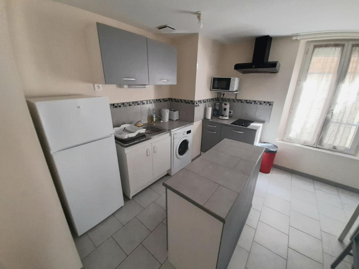 Appartement Animalier à Joigny Extérieur photo